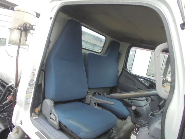 MITSUBISHI CANTER 2011 Image 31