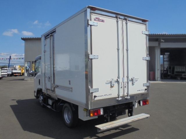 NISSAN ATLAS 2011 Image 31