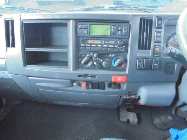 NISSAN ATLAS 2011 Image 31