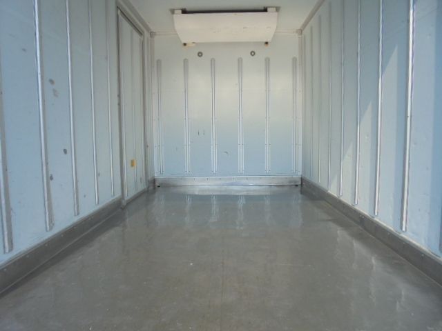 NISSAN ATLAS 2011 Image 31