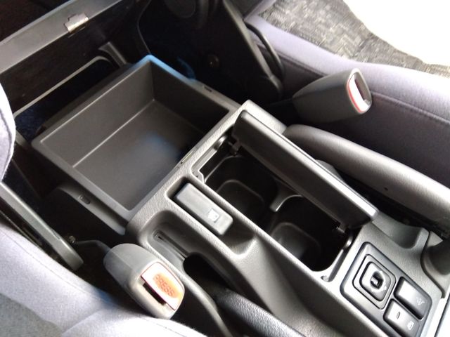 ISUZU BIGHORN WAGON 1998 Image 31