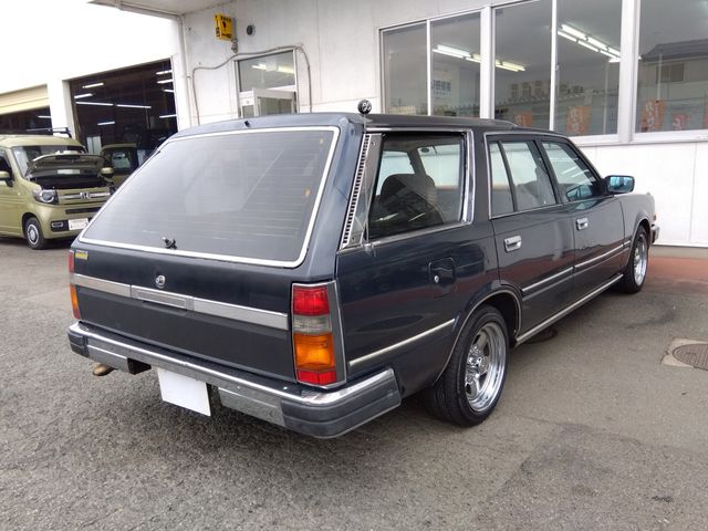 NISSAN GLORIA WAGON 1989 Image 31