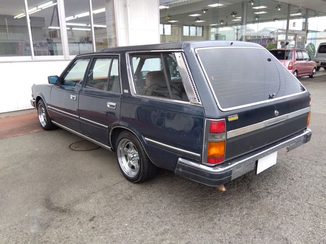 NISSAN GLORIA WAGON 1989 Image 31