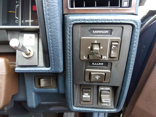 NISSAN GLORIA WAGON 1989 Image 31