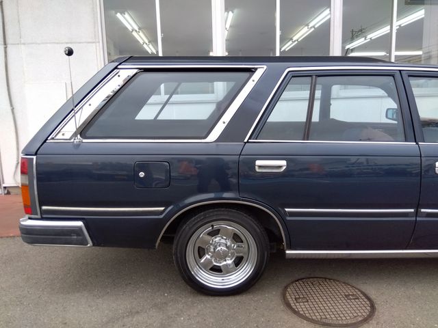 NISSAN GLORIA WAGON 1989 Image 31