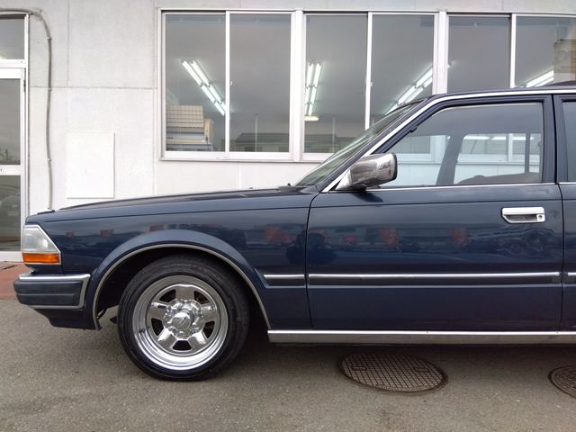 NISSAN GLORIA WAGON 1989 Image 31