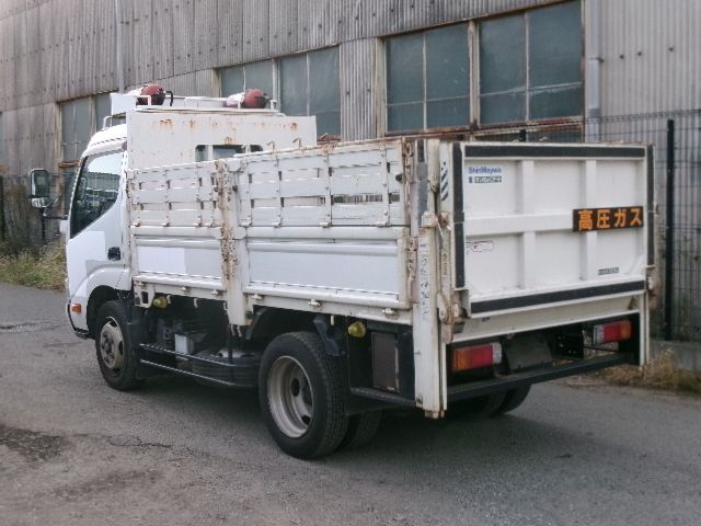 HINO DUTRO 2015 Image 31