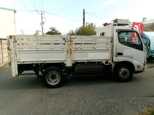 HINO DUTRO 2015 Image 31