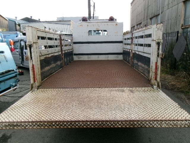 HINO DUTRO 2015 Image 31