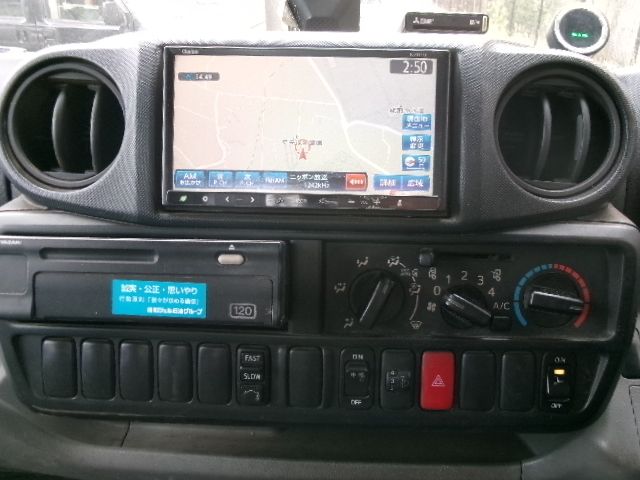 HINO DUTRO 2015 Image 31