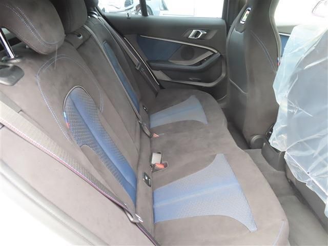 BMW 1SERIES 2020 Image 31