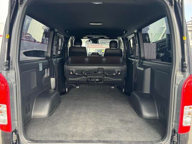 TOYOTA HIACE VAN 2WD 2018 Image 31