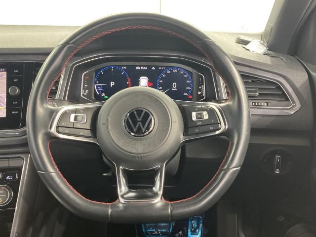 VOLKSWAGEN T-ROC 2021 Image 31