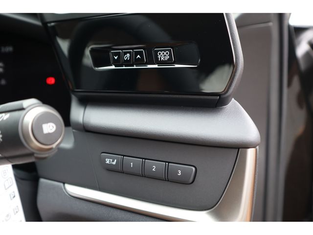 TOYOTA LEXUS RZ450E 2023 Image 31