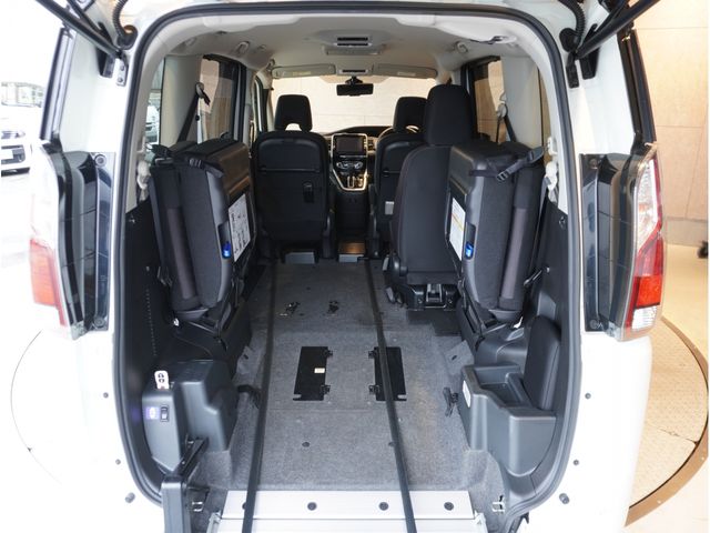 NISSAN SERENA  S-HYBRID 2019 Image 31