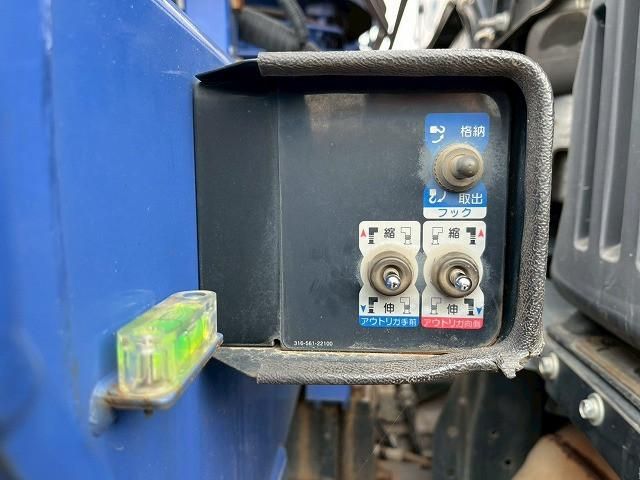 HINO PROFIA 2016 Image 31