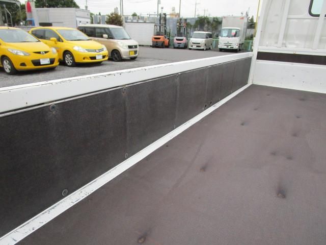 HINO DUTRO 2020 Image 31