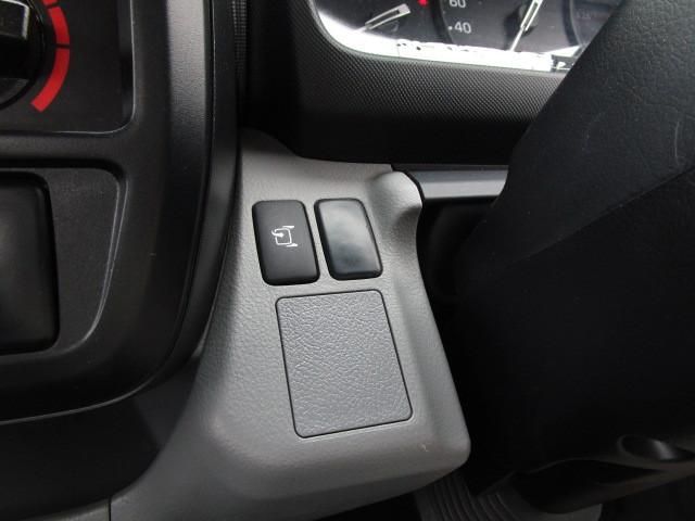 HINO DUTRO 2020 Image 31