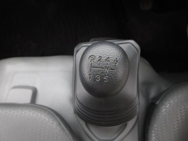 HINO DUTRO 2020 Image 31