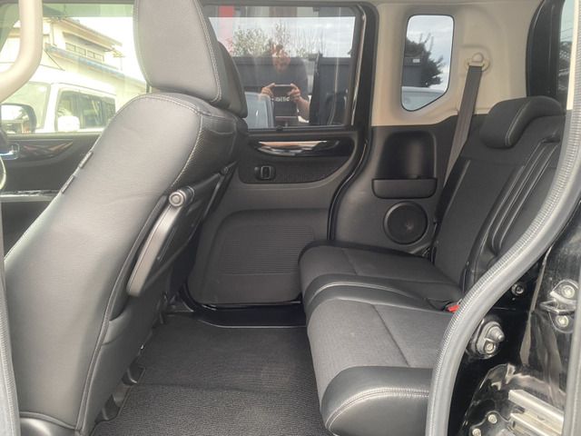 HONDA N BOX CUSTOM 2015 Image 31