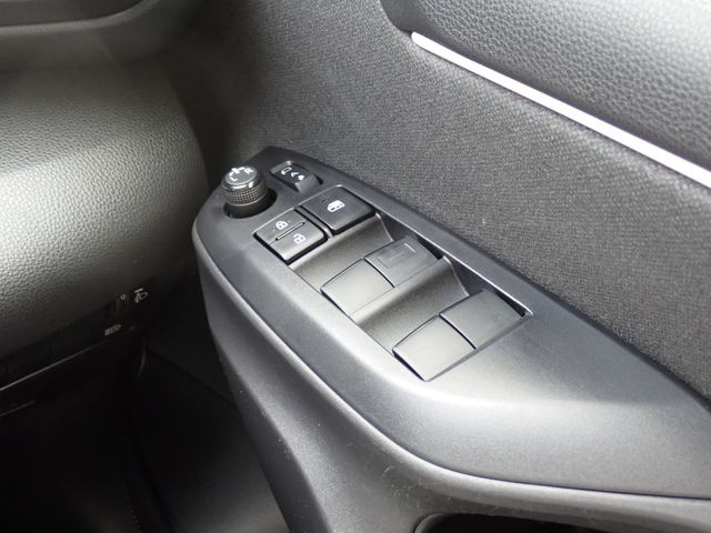 TOYOTA YARIS 2021 Image 31