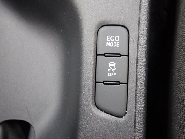 TOYOTA YARIS 2021 Image 31