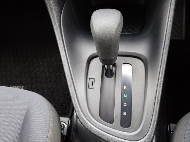 TOYOTA YARIS 2021 Image 31