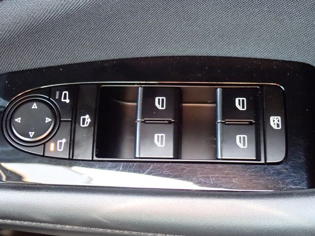 MAZDA 3 SEDAN 2020 Image 31