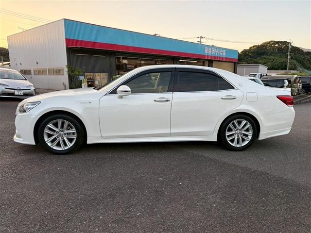 TOYOTA CROWN SEDAN HYBRID 2014 Image 31