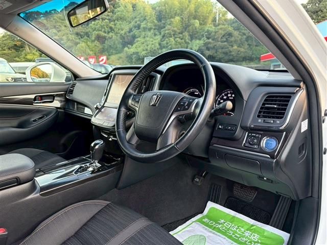 TOYOTA CROWN SEDAN HYBRID 2014 Image 31