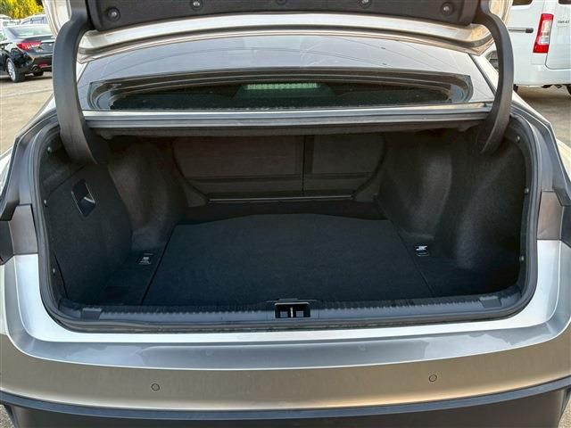 TOYOTA LEXUS IS300H 2021 Image 31