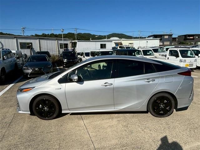 TOYOTA PRIUS PHV 2022 Image 31