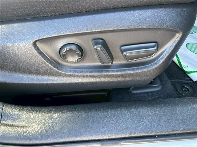 TOYOTA PRIUS PHV 2022 Image 31