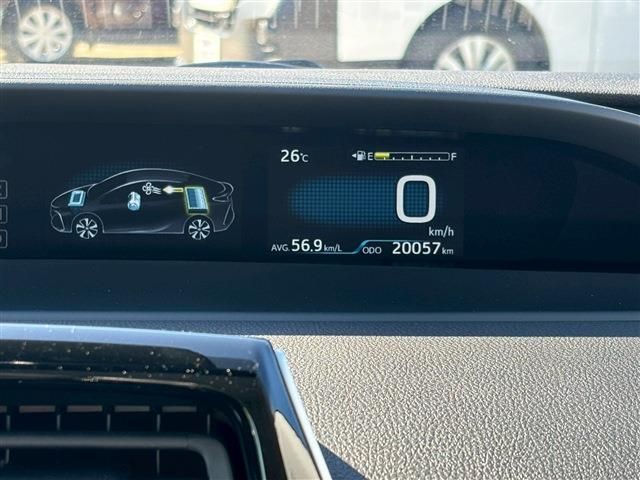 TOYOTA PRIUS PHV 2022 Image 31