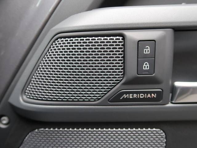 ROVER DEFENDER 2023 Image 31