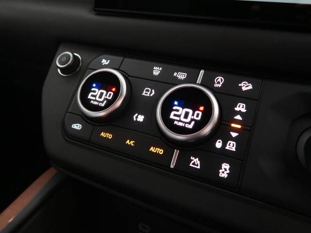 ROVER DEFENDER 2023 Image 31