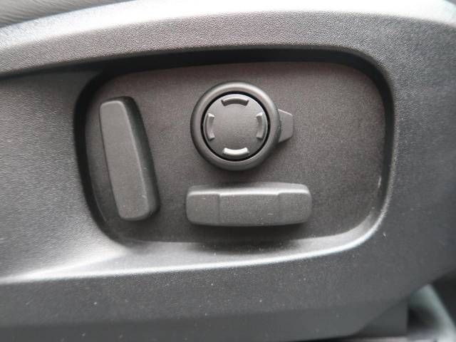 ROVER DEFENDER 2023 Image 31