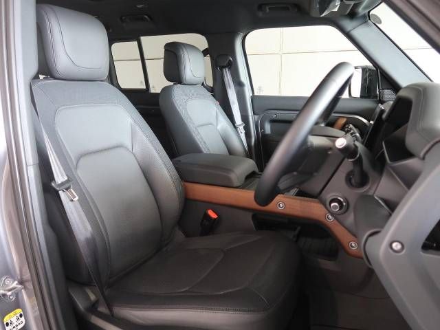 ROVER DEFENDER 2023 Image 31