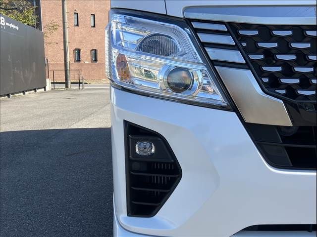 NISSAN CARAVAN 2023 Image 31