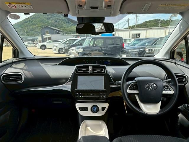 TOYOTA PRIUS 2016 Image 31