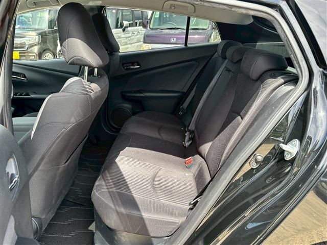 TOYOTA PRIUS 2016 Image 31