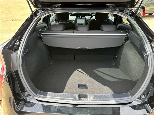 TOYOTA PRIUS 2016 Image 31