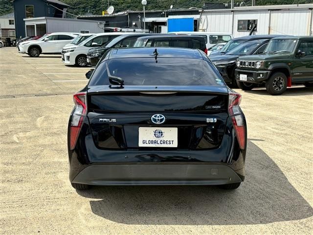 TOYOTA PRIUS 2016 Image 31
