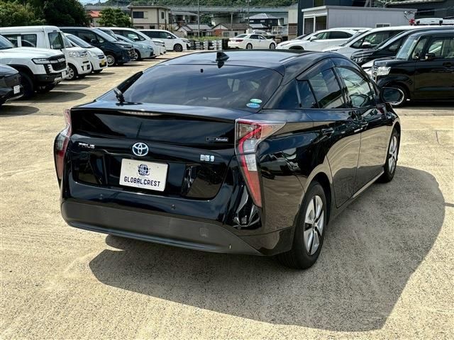 TOYOTA PRIUS 2016 Image 31