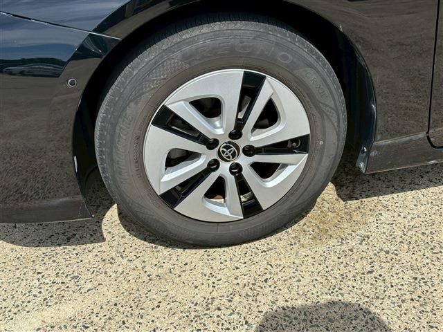 TOYOTA PRIUS 2016 Image 31