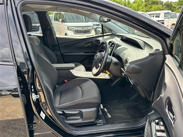 TOYOTA PRIUS 2016 Image 31