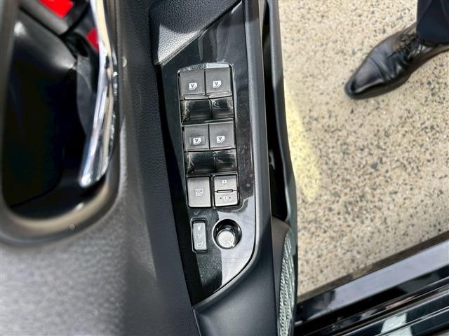 TOYOTA PRIUS 2016 Image 31