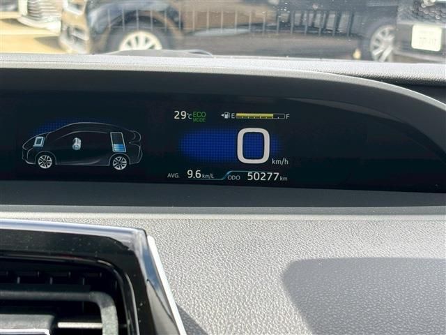 TOYOTA PRIUS 2016 Image 31