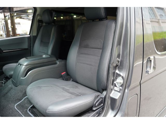 TOYOTA HIACE VAN 4WD 2016 Image 31