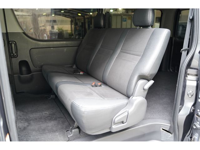 TOYOTA HIACE VAN 4WD 2016 Image 31